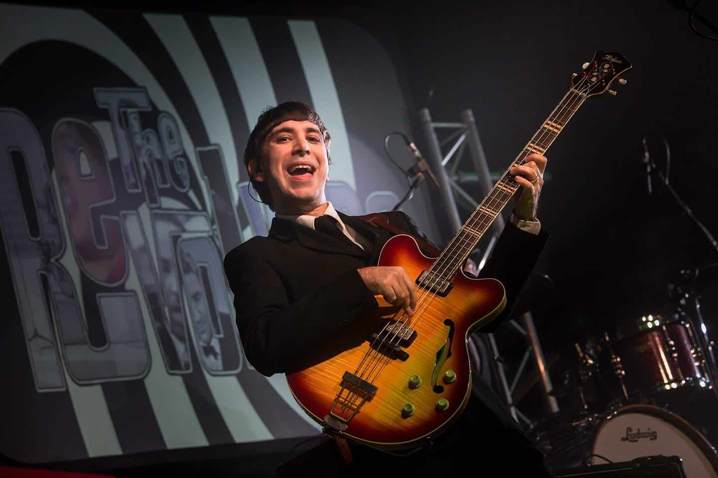 The Revolvers at Benn Hall, Rugby