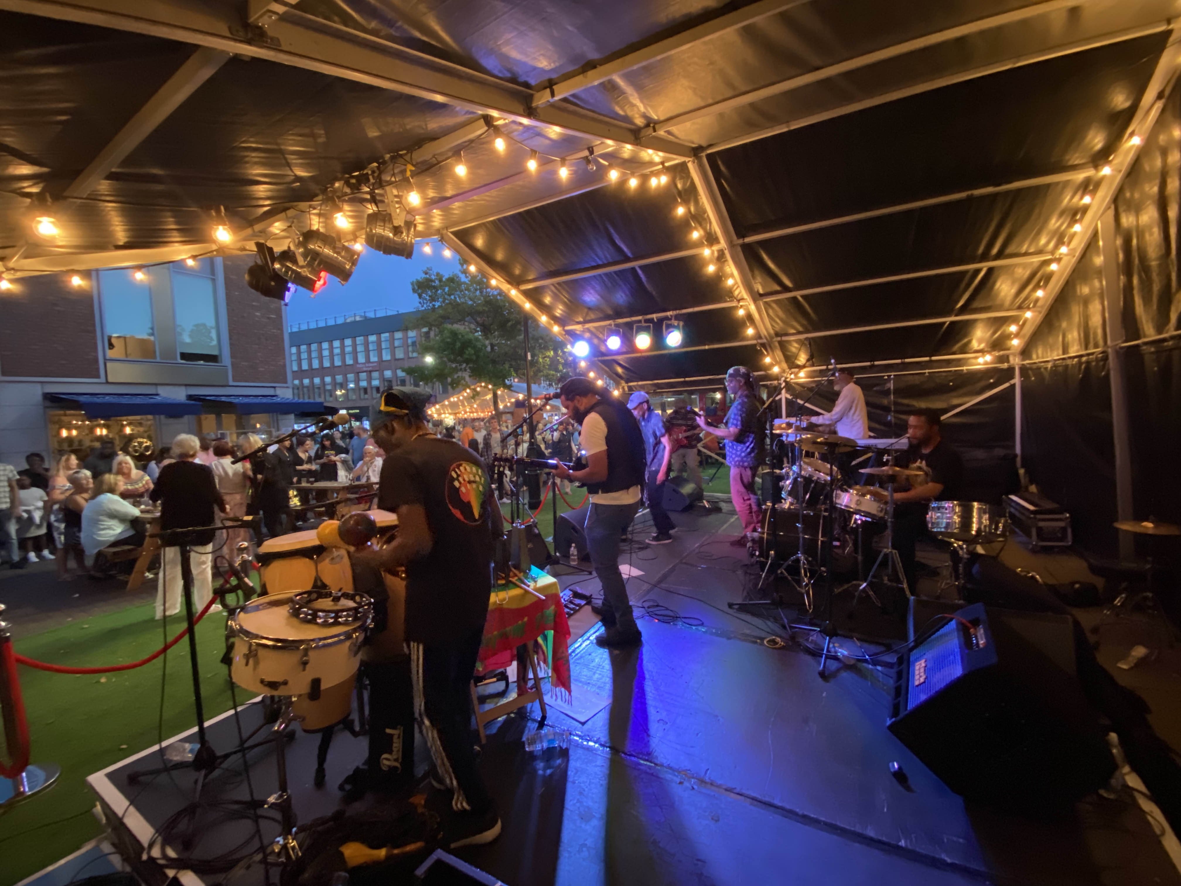 solihull concert , solihull bid , solihull food and drink , free concert solihull ,