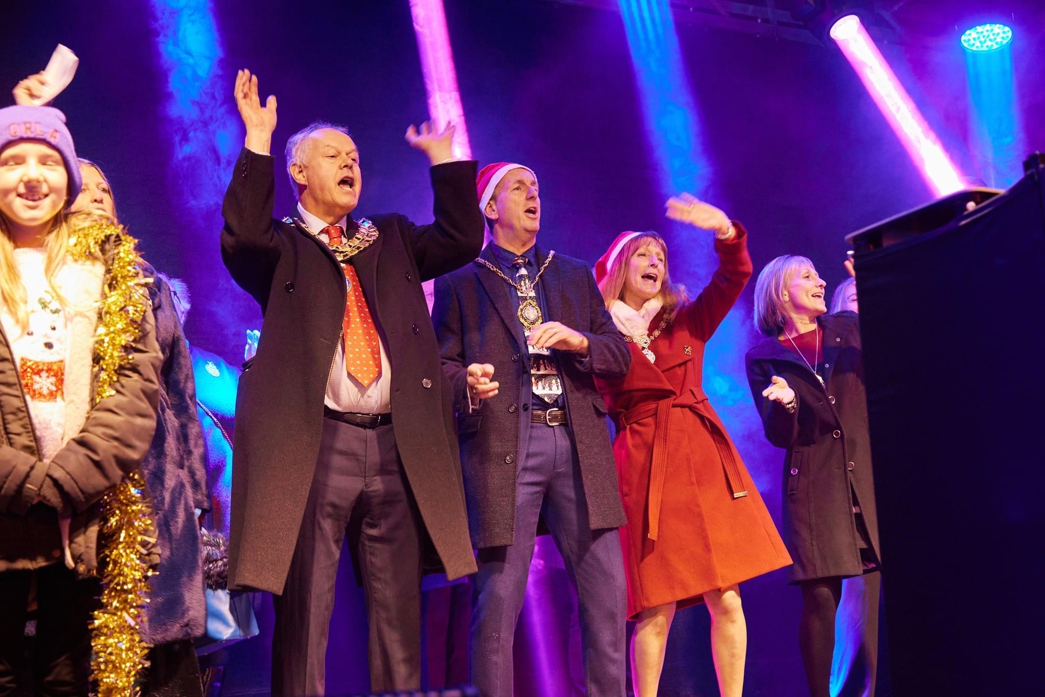 lichfield , lichfield christmas 2022 , lichfield lights , lichfield christmas lights , lichfield free concert , stage men , cannock sound hire ,