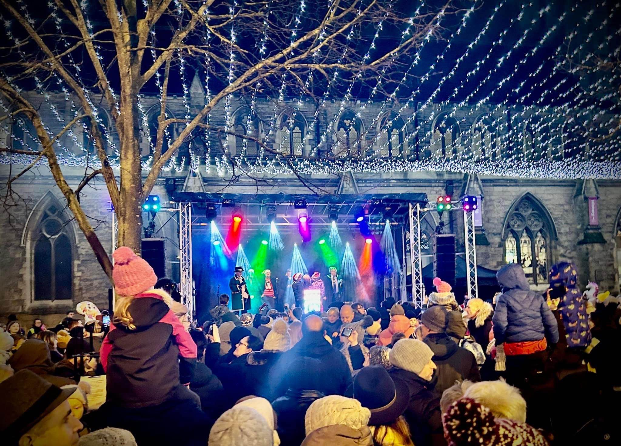 stage hire , staging hire , stage rental , staging rental , staging for hire , hire a stage ,