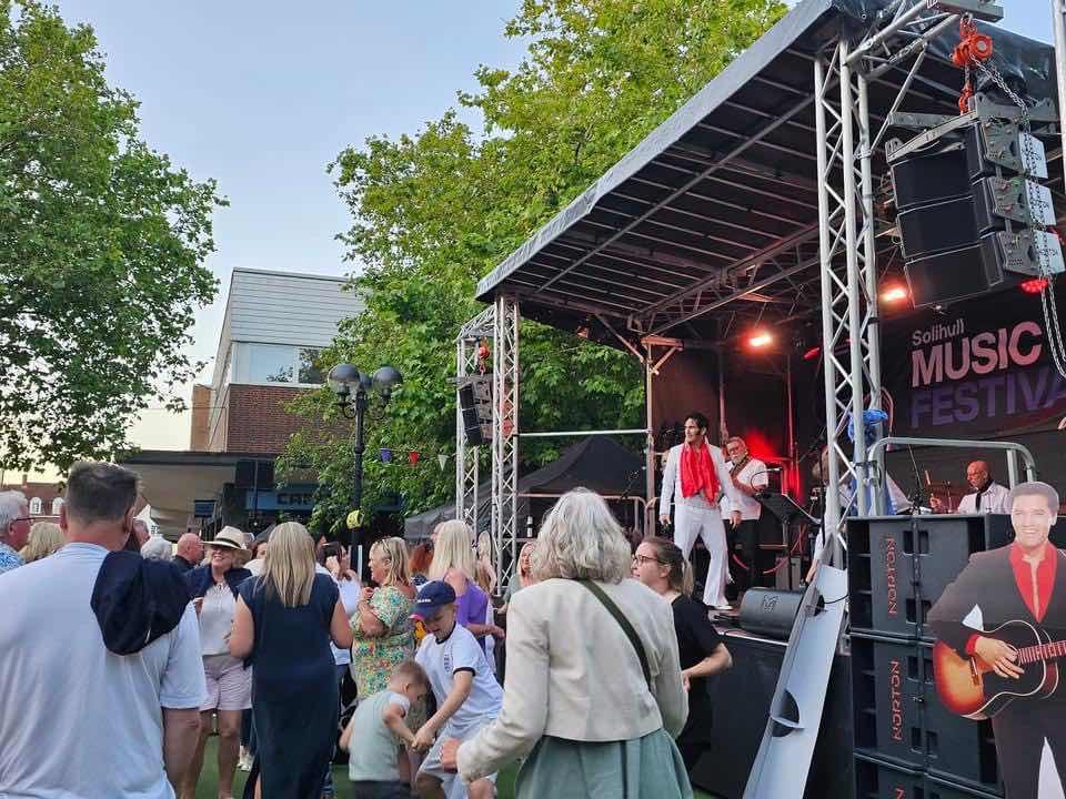 solihull music, solihull free festival , solihull summerfest , free tickets , hire , rent , stage men , cannock sound , free music solihull , whats on in solihull ,