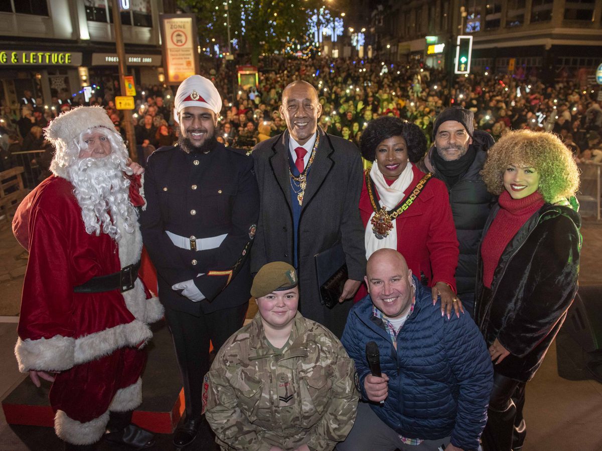 wolverhampton , christmas lights , wolverhampton christmas , tony christie , ADI , staging stagemen , cannock sound , 