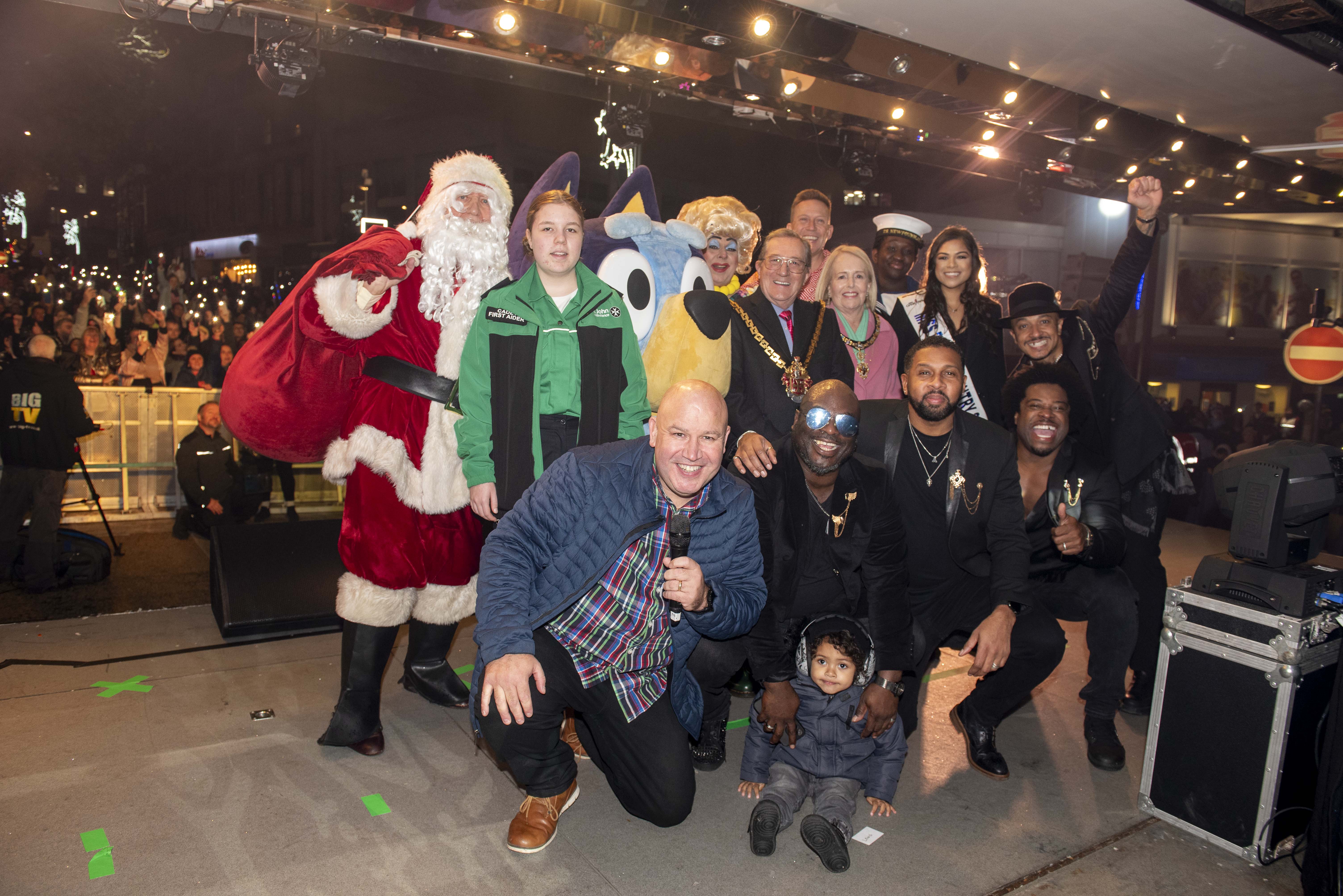 wolverhampton christmas , lights , christmas lights , stagemen , cannock sound , cannocksoundhire , cannock sound hire , norton audio , production ,